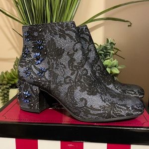 Sam Edelman Booties 8.5